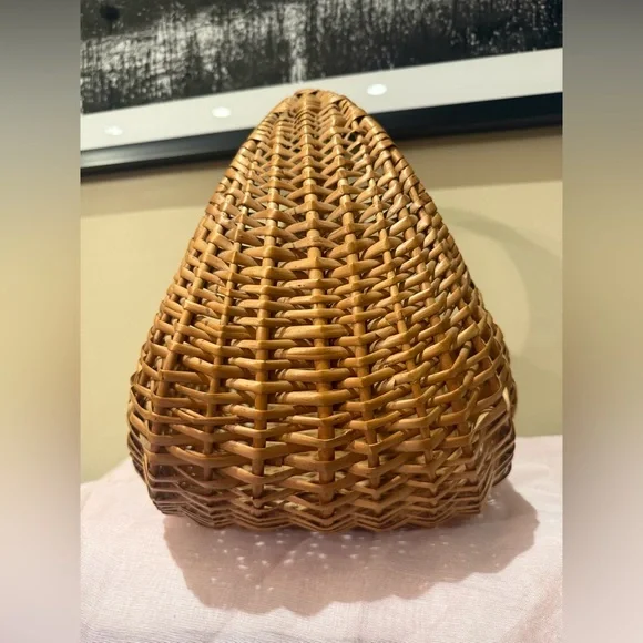 Vintage Gondola Half Moon Harvesting Basket - Picture 4 of 9